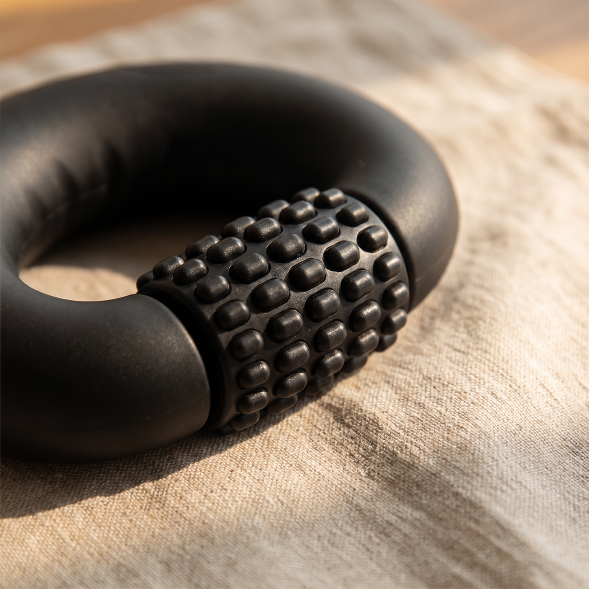 Neck & Shoulder Roller Massager, detail