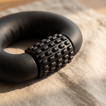 Neck & Shoulder Roller Massager, detail